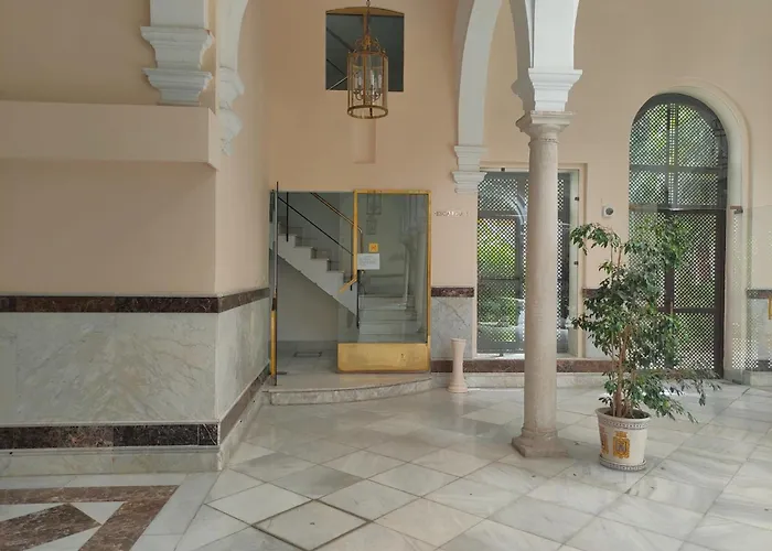 Palacio De Los Marqueses De Monsalud